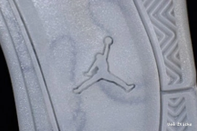 black 4 retro 540 kaws Air Nike 930155- 2906 Vibrant Jordan 0826